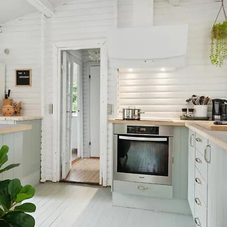 3 Bedroom Amazing In 別荘 *