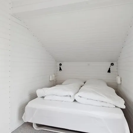 3 Bedroom Amazing In אוטרופ