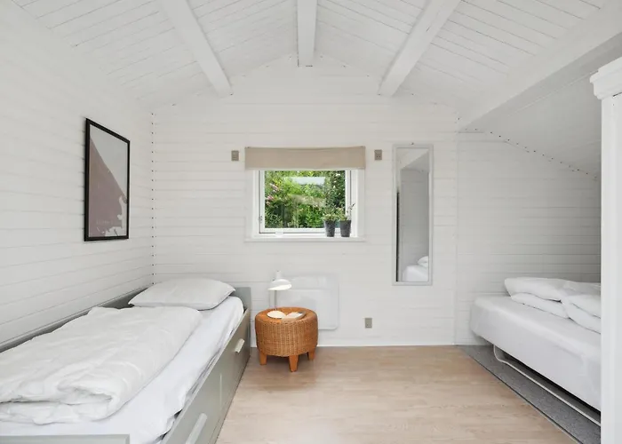 3 Bedroom Amazing In Tatil Evi Otterup